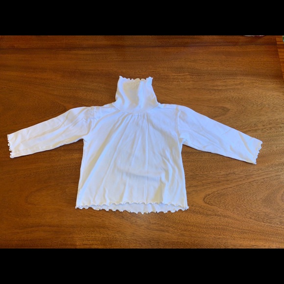 White turtleneck with pink flowered pants - Picture 2 of 3